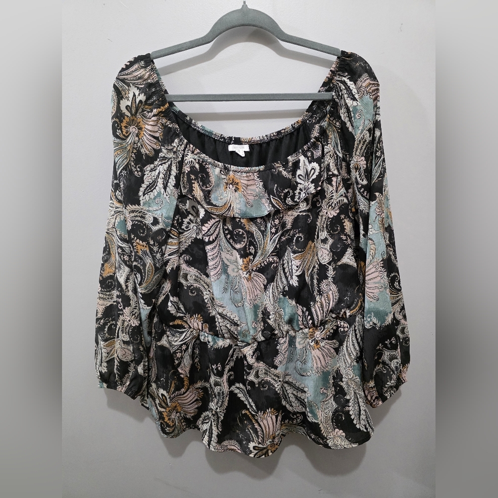 Elegant Women's Floral Blouse
